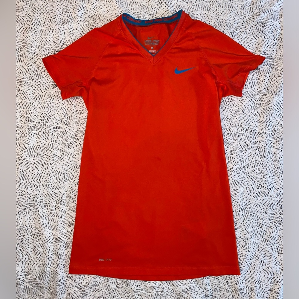 NIKE Pro Combat Women’s Fitted Compression Shirt